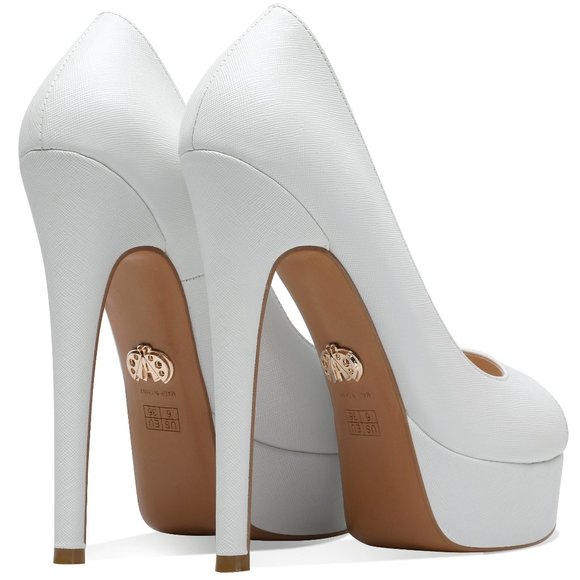 Petit Cadeau Danielle - Classy Peep Toe Pumps, 6" Heels and 1.5" Platform NEW! - Picture 3 of 7